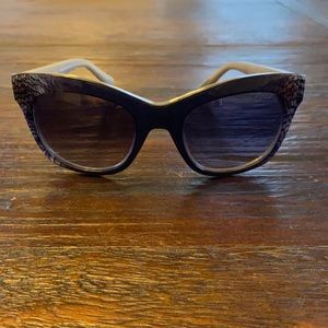 NEW! Guess by Marciano GM7028 Sunglasses